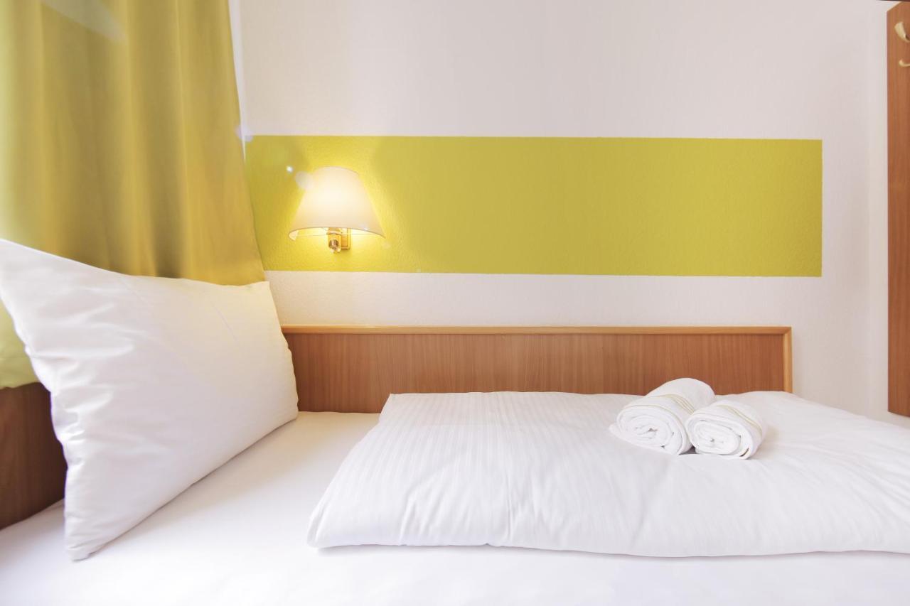 Bp24 Hotel Ахен Экстерьер фото